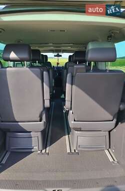 Минивэн Volkswagen Multivan 2012 в 