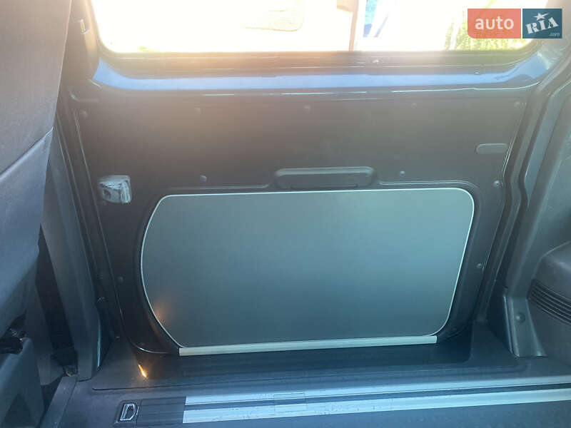 Минивэн Volkswagen Multivan 2007 в Хмельницком