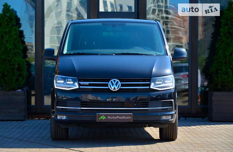 Минивэн Volkswagen Multivan 2017 в 