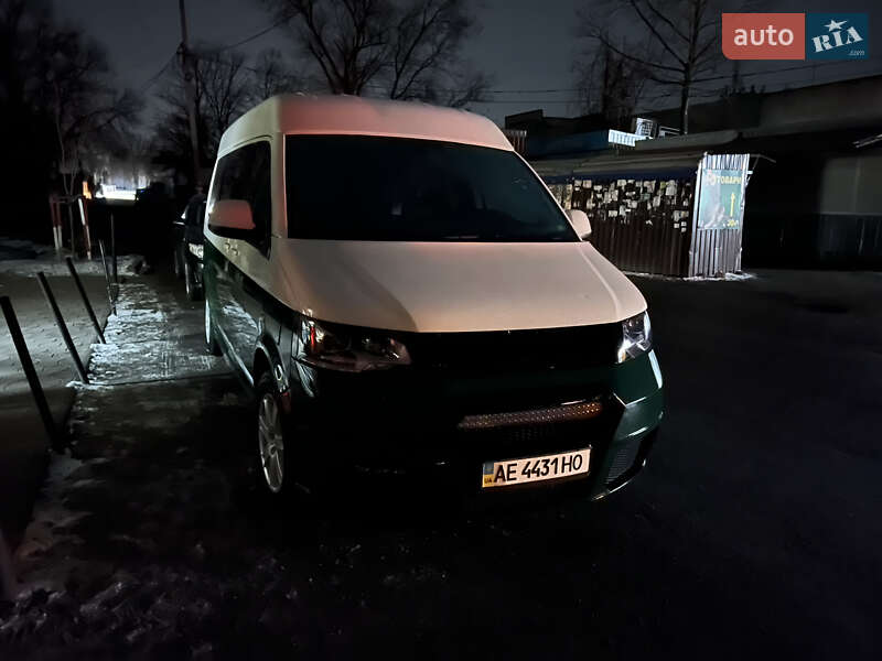 Минивэн Volkswagen Multivan 2010 в Днепре