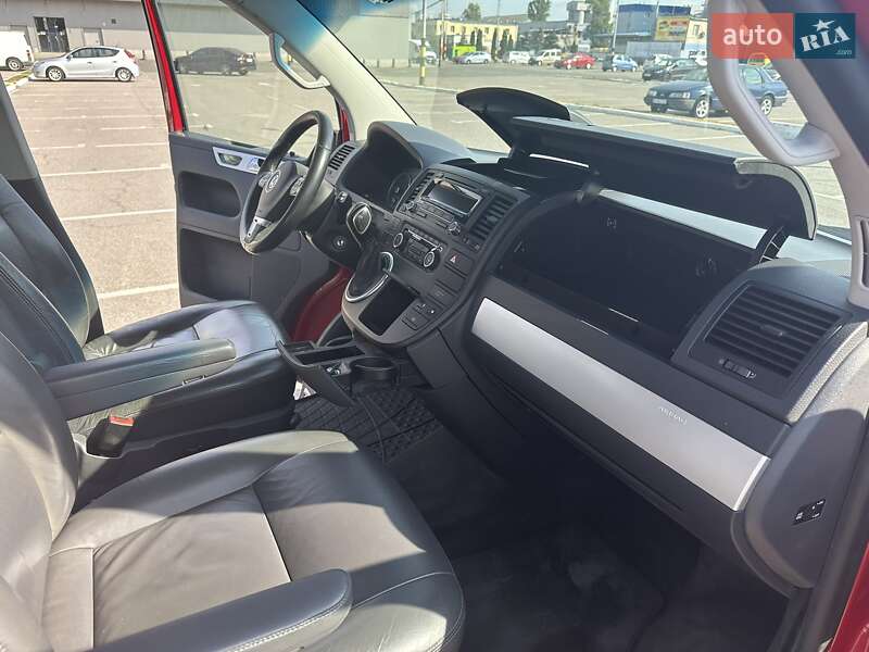 Минивэн Volkswagen Multivan 2012 в Киеве