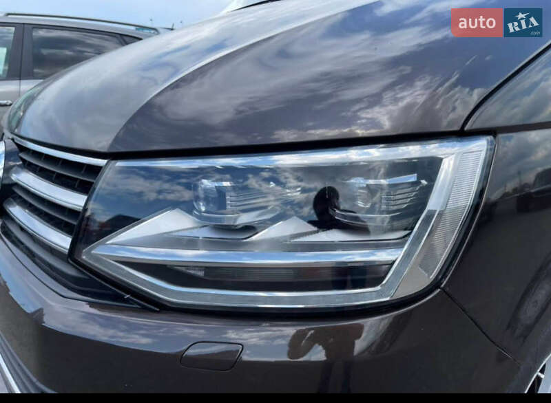 Минивэн Volkswagen Multivan 2017 в Днепре