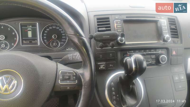 Минивэн Volkswagen Multivan 2012 в Киеве