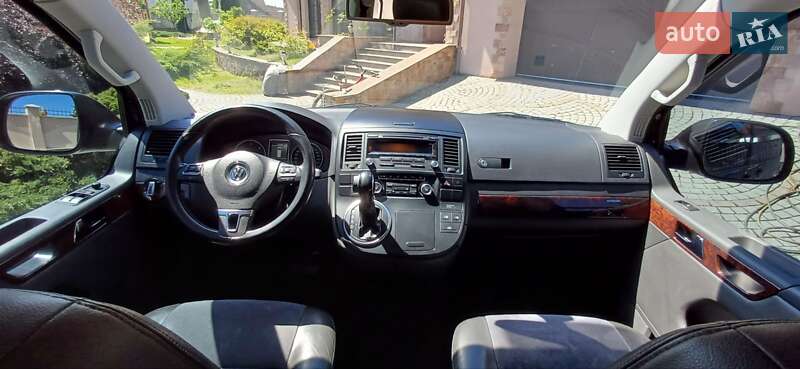 Мінівен Volkswagen Multivan 2012 в Києві
