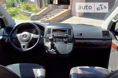 Минивэн Volkswagen Multivan 2012 в Киеве