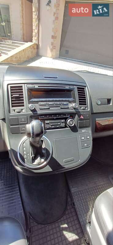 Мінівен Volkswagen Multivan 2012 в Києві