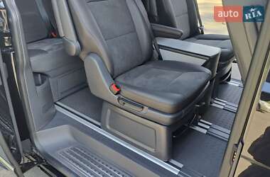 Мінівен Volkswagen Multivan 2015 в Києві