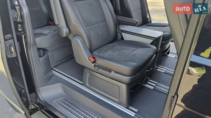 Минивэн Volkswagen Multivan 2015 в Киеве