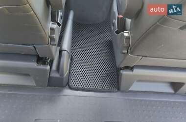 Мінівен Volkswagen Multivan 2015 в Києві