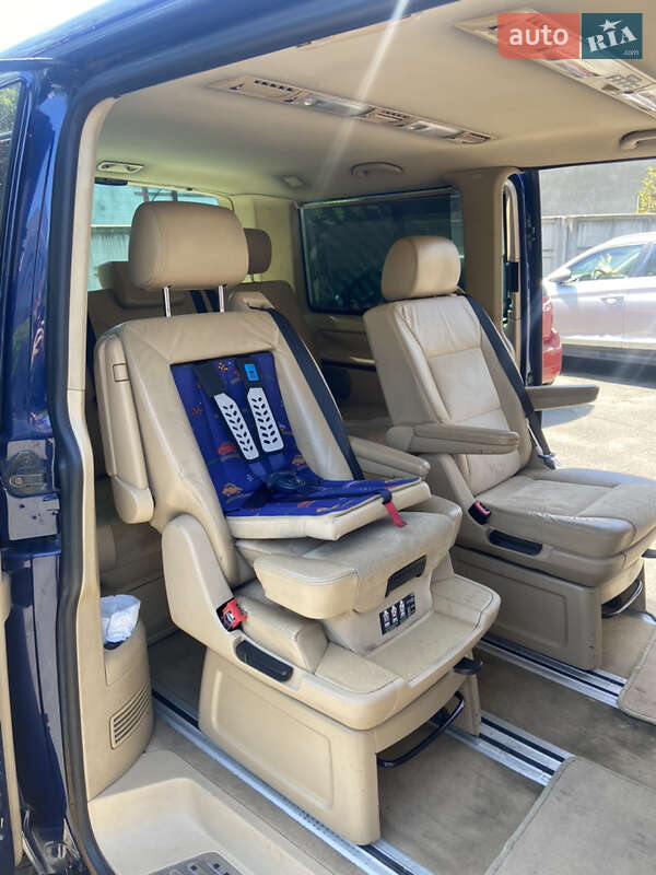 Минивэн Volkswagen Multivan 2005 в Одессе