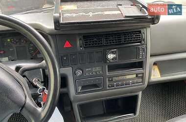 Минивэн Volkswagen Multivan 2003 в 
