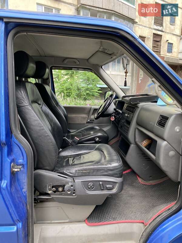 Минивэн Volkswagen Multivan 2003 в Киеве фото 25 Минивэн Volkswagen Multivan 2003 в Киеве