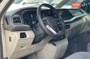 Минивэн Volkswagen Multivan 2023 в 
