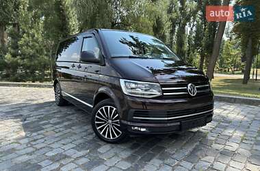 Минивэн Volkswagen Multivan 2016 в Киеве