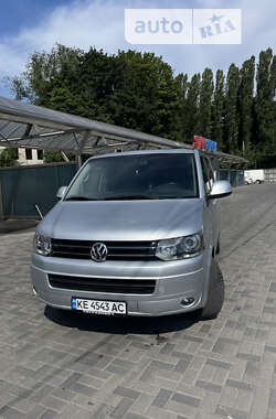 Мінівен Volkswagen Multivan 2010 в Дніпрі