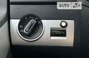 Volkswagen Multivan 2013