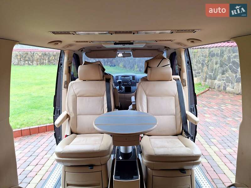 Минивэн Volkswagen Multivan 2008 в Ужгороде