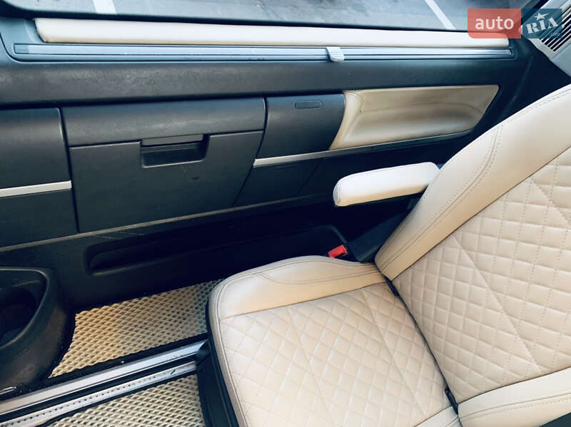 Минивэн Volkswagen Multivan 2016 в Киеве