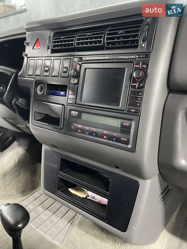 Минивэн Volkswagen Multivan 2002 в Хмельницком фото 16 Минивэн Volkswagen Multivan 2002 в Хмельницком