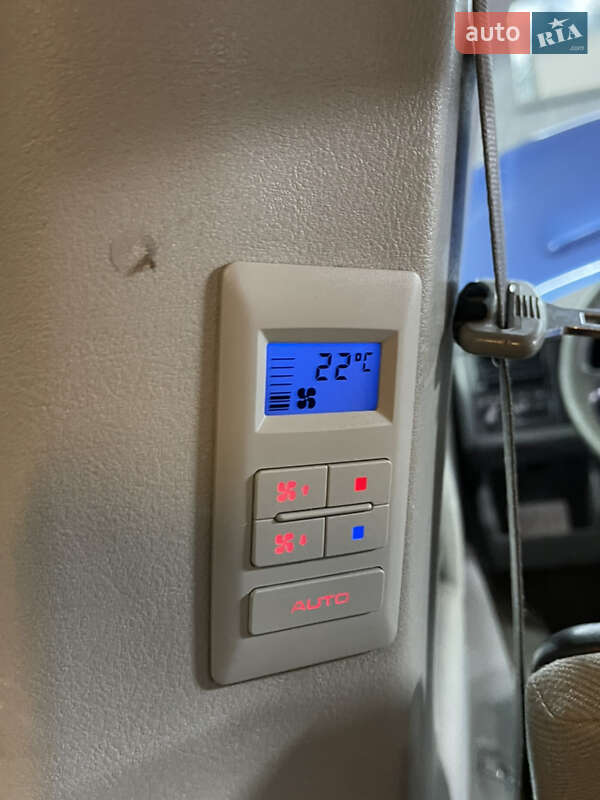 Минивэн Volkswagen Multivan 2002 в Хмельницком фото 30 Минивэн Volkswagen Multivan 2002 в Хмельницком