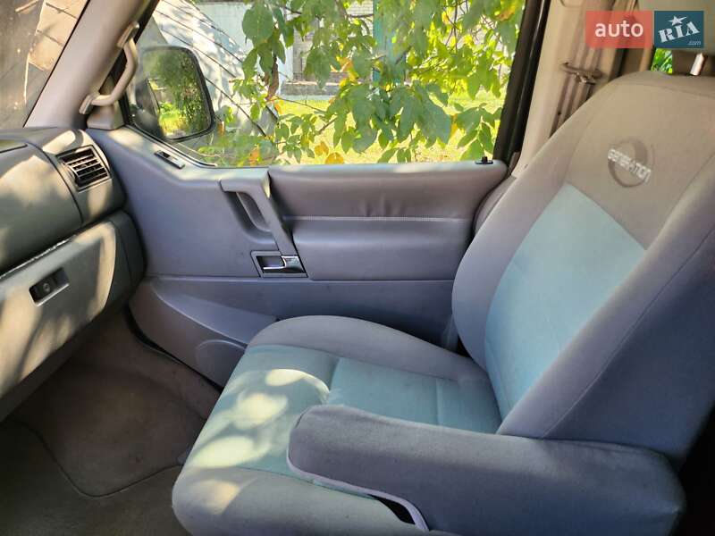 Минивэн Volkswagen Multivan 2003 в Ивано-Франковске