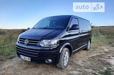 Минивэн Volkswagen Multivan 2011 в 