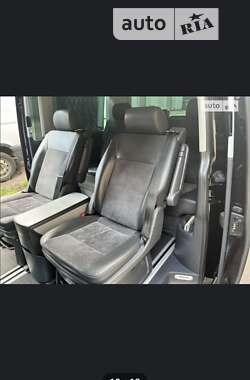 Минивэн Volkswagen Multivan 2011 в 