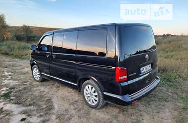 Минивэн Volkswagen Multivan 2011 в 