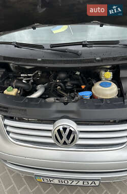 Мінівен Volkswagen Multivan 2005 в Тернополі
