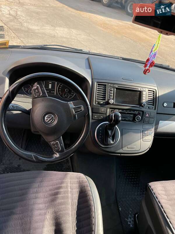 Минивэн Volkswagen Multivan 2014 в Киеве