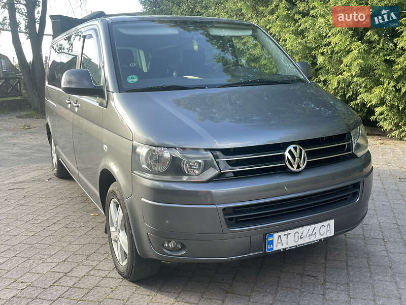 Минивэн Volkswagen Multivan 2011 в Ивано-Франковске