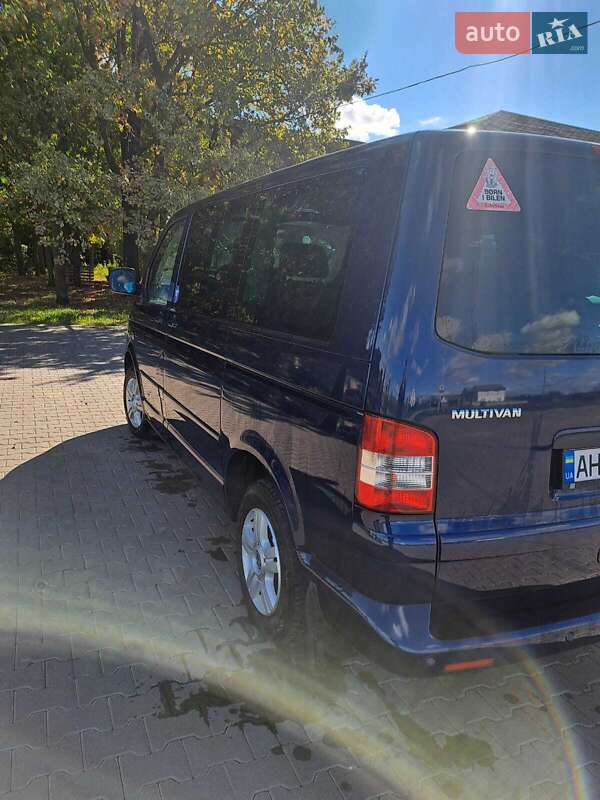 Минивэн Volkswagen Multivan 2007 в Черновцах