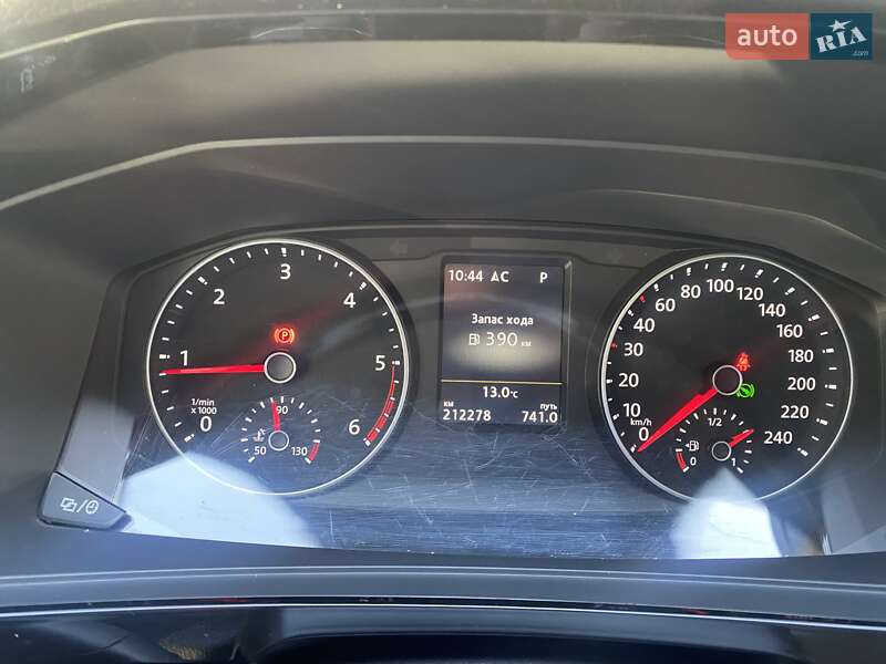 Минивэн Volkswagen Multivan 2018 в Киеве
