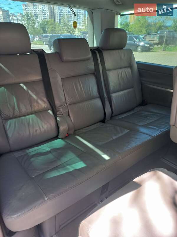Минивэн Volkswagen Multivan 2007 в Киеве