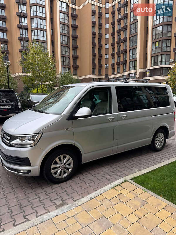 Минивэн Volkswagen Multivan 2016 в 