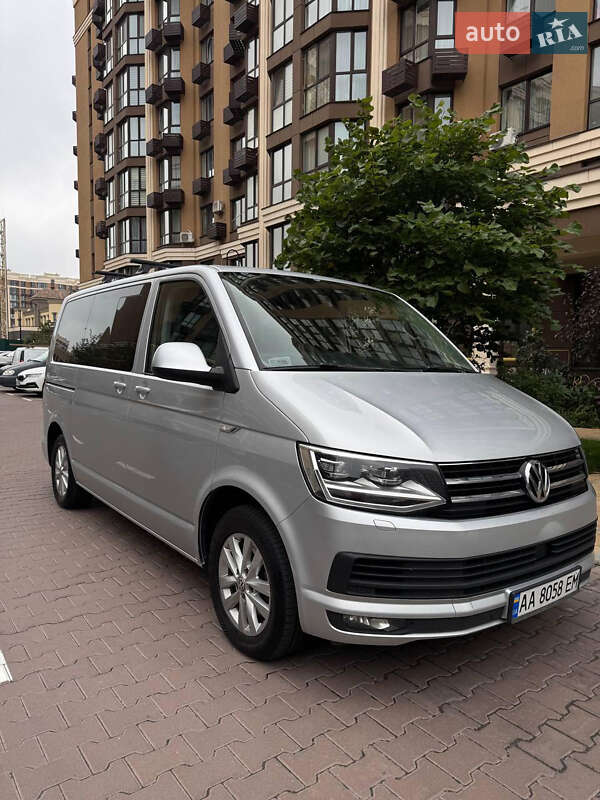 Минивэн Volkswagen Multivan 2016 в Киеве