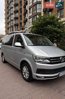 Минивэн Volkswagen Multivan 2016 в 