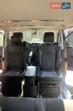 Мобильный дом Volkswagen Multivan 2013 в 