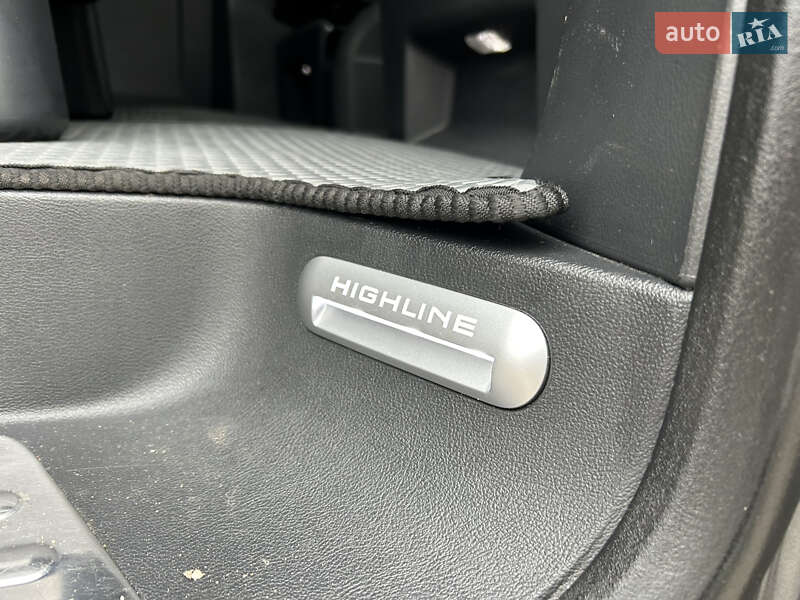 Минивэн Volkswagen Multivan 2020 в Киеве