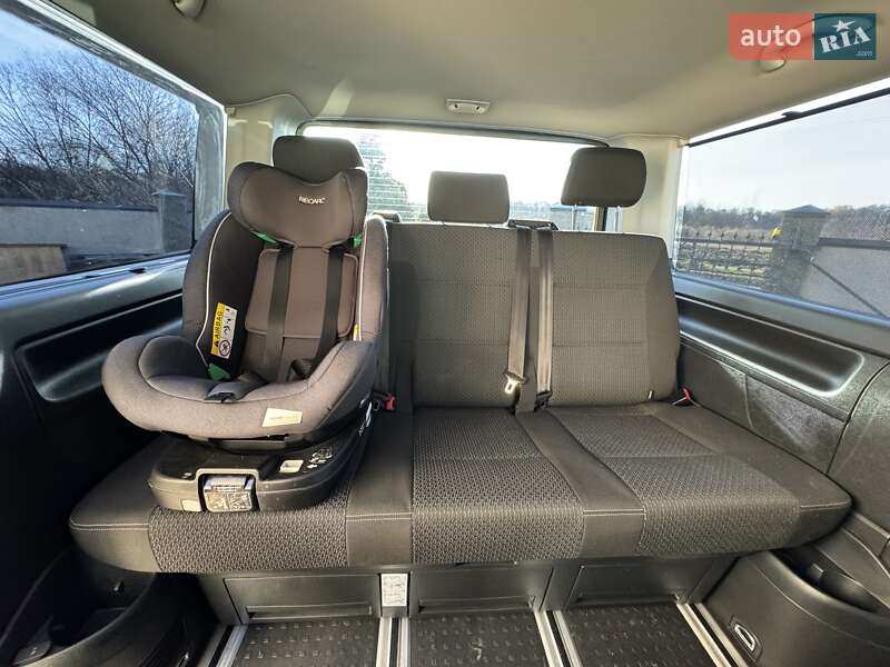 Минивэн Volkswagen Multivan 2016 в Львове