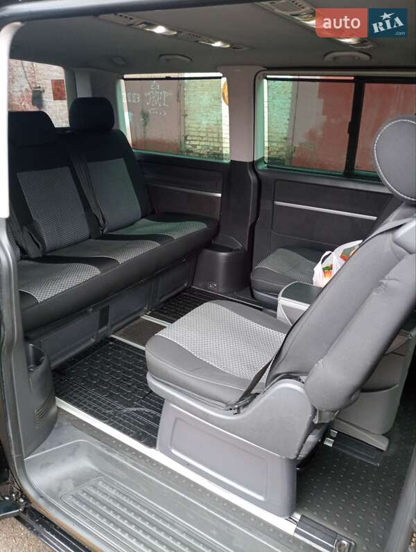 Мінівен Volkswagen Multivan 2004 в Козелеці
