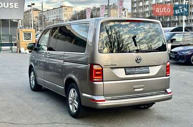 Мінівен Volkswagen Multivan 2017 в Києві