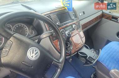 Минивэн Volkswagen Multivan 2005 в 