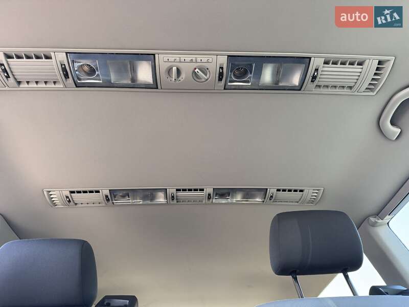 Минивэн Volkswagen Multivan 2012 в Ужгороде фото 26 Минивэн Volkswagen Multivan 2012 в Ужгороде