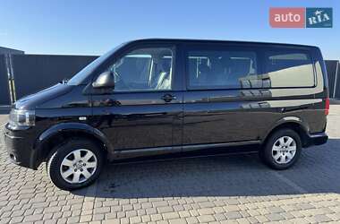 Минивэн Volkswagen Multivan 2012 в 