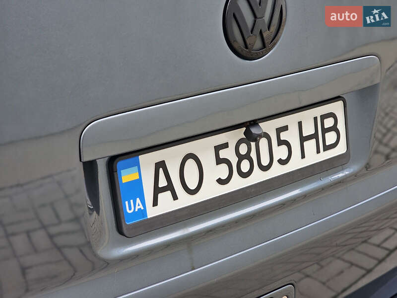 Минивэн Volkswagen Multivan 2004 в Ровно