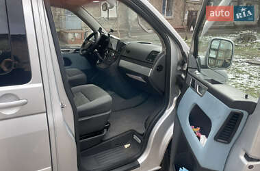 Минивэн Volkswagen Multivan 2009 в 