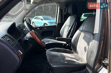 Минивэн Volkswagen Multivan 2015 в 