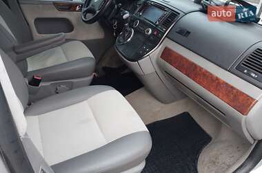 Минивэн Volkswagen Multivan 2006 в 