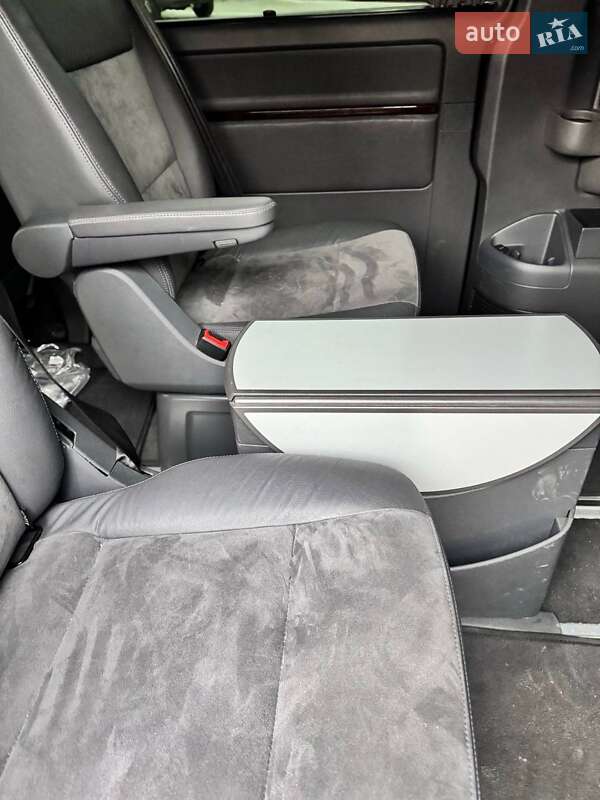Минивэн Volkswagen Multivan 2014 в Киеве